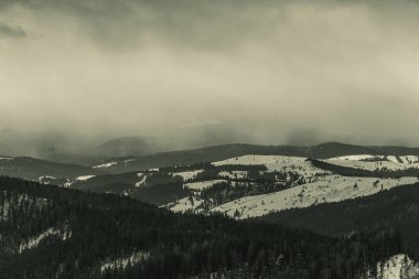 Dağların güzel manzarası