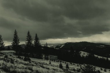 Dağların güzel manzarası