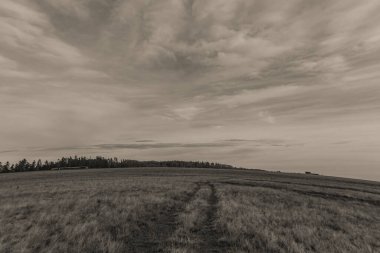Yazın güzel gün batımı, Ukrayna