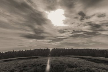 Bulutlardaki güneş