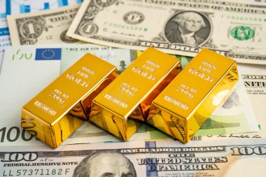 Amerikan doları banknotunda altın külçeleri, finans sektörü yatırım para birimi.