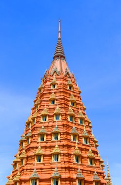 Kaplan mağara tapınağında izole pagoda