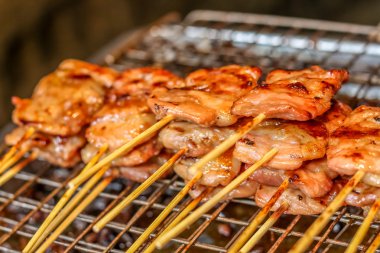 Tay tarzı ızgara domuz, Barbekü domuz eti, Barbekü domuz eti