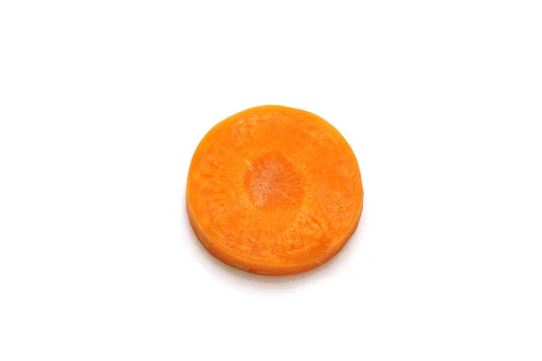 Απομονωμένη καρότο κομμένο σε φέτες σε λευκό φόντο με διαδρομή αποκοπής — Φωτογραφία Αρχείου