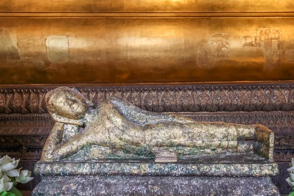 Magnífica estátua de buda grande em Wat Pho (Templo Público), Bangkok, Tailândia — Fotografia de Stock