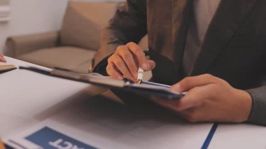 Avukat, müvekkiline mahkemeye çıkarılması gereken yasayı açıkladı..