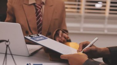 Avukat, müvekkiline mahkemeye çıkarılması gereken yasayı açıkladı..