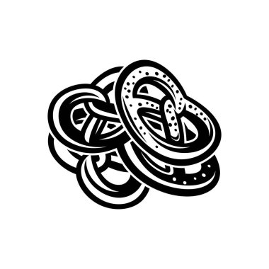 Bir mücevher bileşimi oluşturan yığılmış halkaları ve bilezikleri kapat