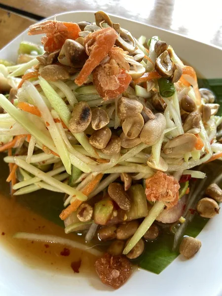 Baharatlı papaya salatası