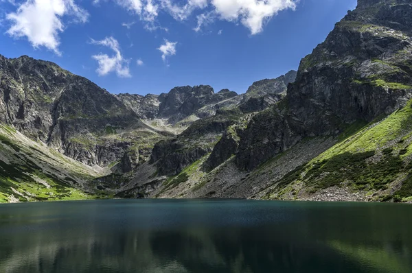 Λίμνη βουνό του High Tatras. Πολωνία — Φωτογραφία Αρχείου