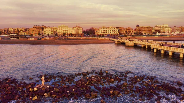 Roma Nın Ostia Lido Sahilindeki Gün Batımı Havadan Deniz Manzarası — Stok fotoğraf