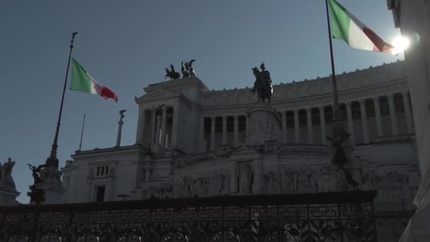 Vittoriano Anıtı Ndan Düşük Açılı Görüntü Zoom Vittorio Emanuele Heykeli — Stok video