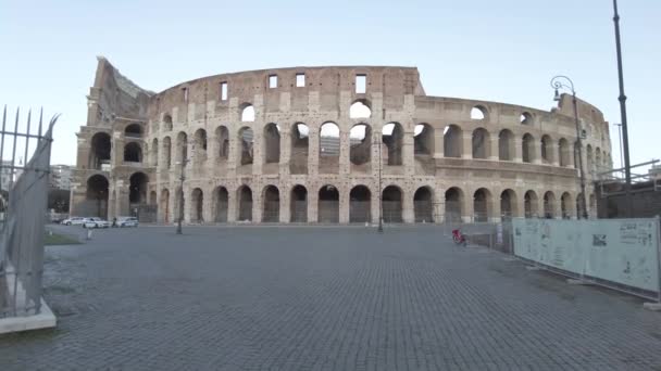 Roma Italia Febrero 2021 Pov Caminando Coliseo Amphitheatrum Flavium Anfiteatro — Vídeo de stock