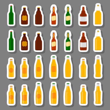 Bira fabrikası için kapaklı büyük bira şişeleri temalı bir resim. Koyu arkaplanda birbirinin aynısı cam şişelerden oluşan patern birası. Cam şişeler bira gurmesi için ana aksesuar..