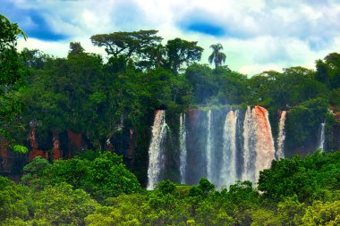 Norveç, 2018 yazında şelale manzarası 