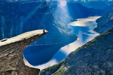 Trolltunga, Norveç, 2018 Yazı