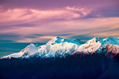 Sonsuza kadar bakabilirsin.