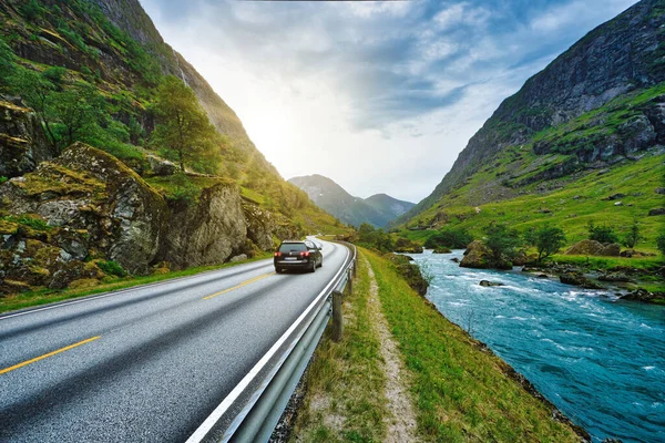 Norveç 'in yollarında