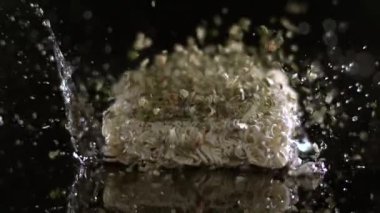 Süper Yavaş Hareket Anında Erişte Bloğu Yüksek Hızlı Stüdyo Ürünleri Çekimi Anında Ramen