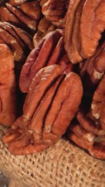 Fındık Halları Çuvalın Arasında Kayıyor, Sıcak Kapalı Doku, Yavaş Yandan Hareket Taşra Masası, Doğal