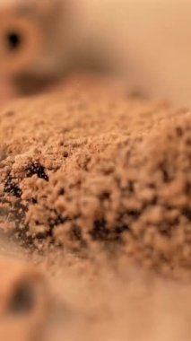 Yavaş Hareket, Macro Tarçın Tepeciği Toz Plume, Tarçın Çubuklarıyla Laboratuar Gıda İncelemesi,