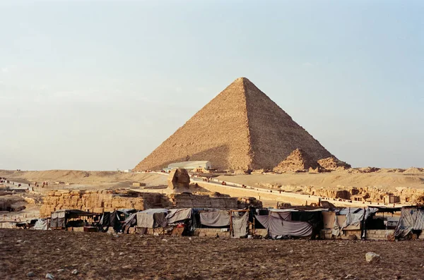 Μεγάλη Σφίγγα Της Γκίζας Πυραμίδα Της Γκίζας Στην Αίγυπτο Κινηματογραφική — Φωτογραφία Αρχείου