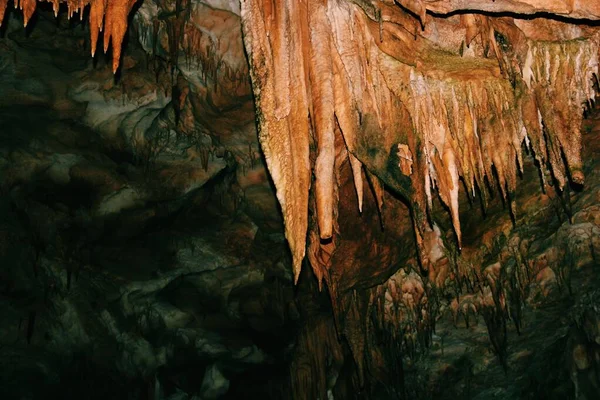 Сталактити Печері Прометей Печера Куміставі Тквальтубо Джорджія — стокове фото