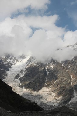 Gürcistan kayalık dağları, Svaneti dağları 