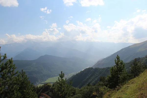 Mestia Köyü Kafkasya Dağları Gürcistan Dağları Svaneti Dağları — Stok fotoğraf