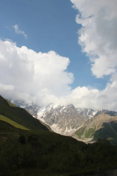 Kafkas Dağları Gürcistan Kayalık Dağları Svaneti Dağları — Stok fotoğraf