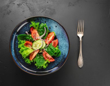 Sebzeli Taze Diyet Salata Tabağı Üst Görünüm