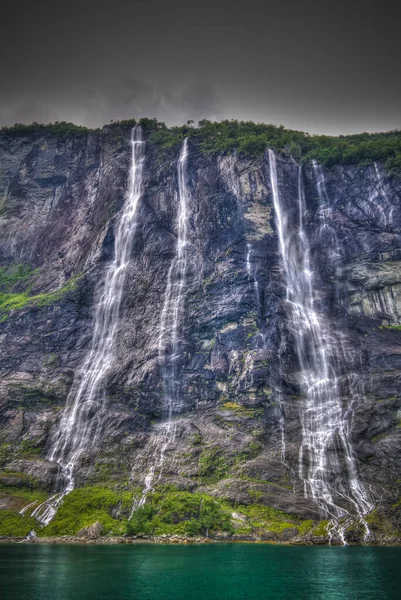 Panoramic view to Seven Sisters waterfall and Geirangerfjord in Norway — Stock Photo, Image