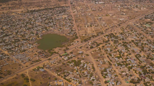 Vue aérienne vers NDjamena et Chari ou Chari, Tchad Images De Stock Libres De Droits