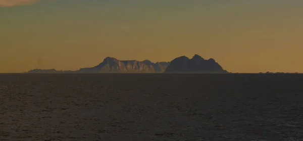 보도에서 노르웨이 석양과 그리고 Lofoten Archipelfgo Moskenes — 스톡 사진