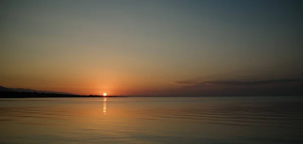 Vista Panorâmica Nascer Sol Para Lago Issyk Kul Cholpon Ata — Fotografia de Stock