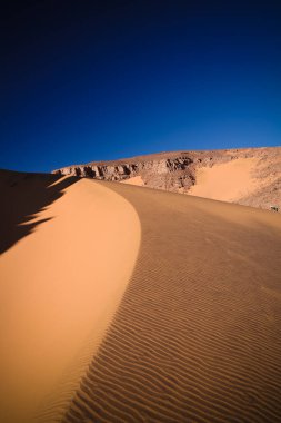 Tassili nAjjer Ulusal Parkı, Cezayir 'deki kum tepelerine yakın çekim
