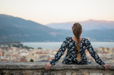 Görünümü izlerken