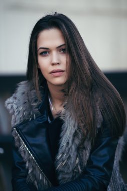 Genç güzel kadın.