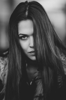 Genç güzel kadın.