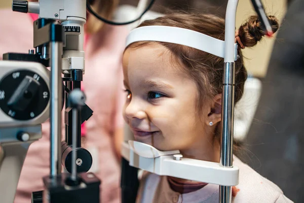 Beautiful Adorable Little Girl Receiving Ophthalmology Treatment Doctor Ophthalmologist Checking — Stock Photo, Image