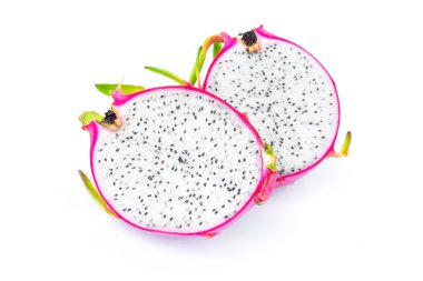 Dragon meyve dilim beyaz arka plan, yiyecek ve sağlıklı kavramı