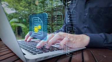 Dijital Belge Kaplamalı Açık Dizüstü Bilgisayar Otomatiği