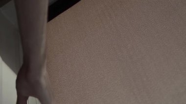 Yardım penceresinde stor perde kapanır