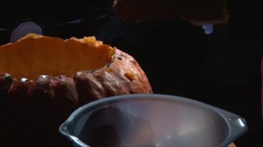 En iyi kap kabak et kalenin scooping kesme