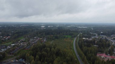 Kuzeydeki en kirli şehirlerin başkentinin havadan görünüşü.