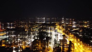Şehrin güzel gece manzarası