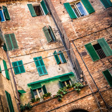 Eski konut cephe Siena