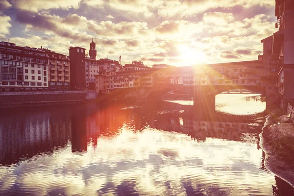Słynny most Ponte Vecchio — Zdjęcie stockowe