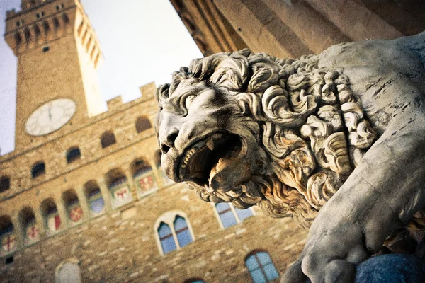 Leão na Loggia dei Lanzi — Fotografia de Stock