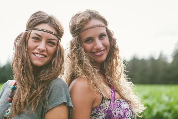 A napfényes nap hippi nők — Stock Fotó